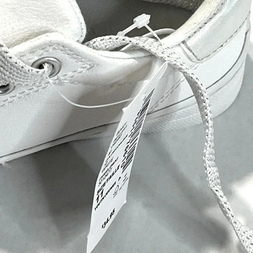 Children Place Girls white low top lace up tennis shoes. Size 11C NWT